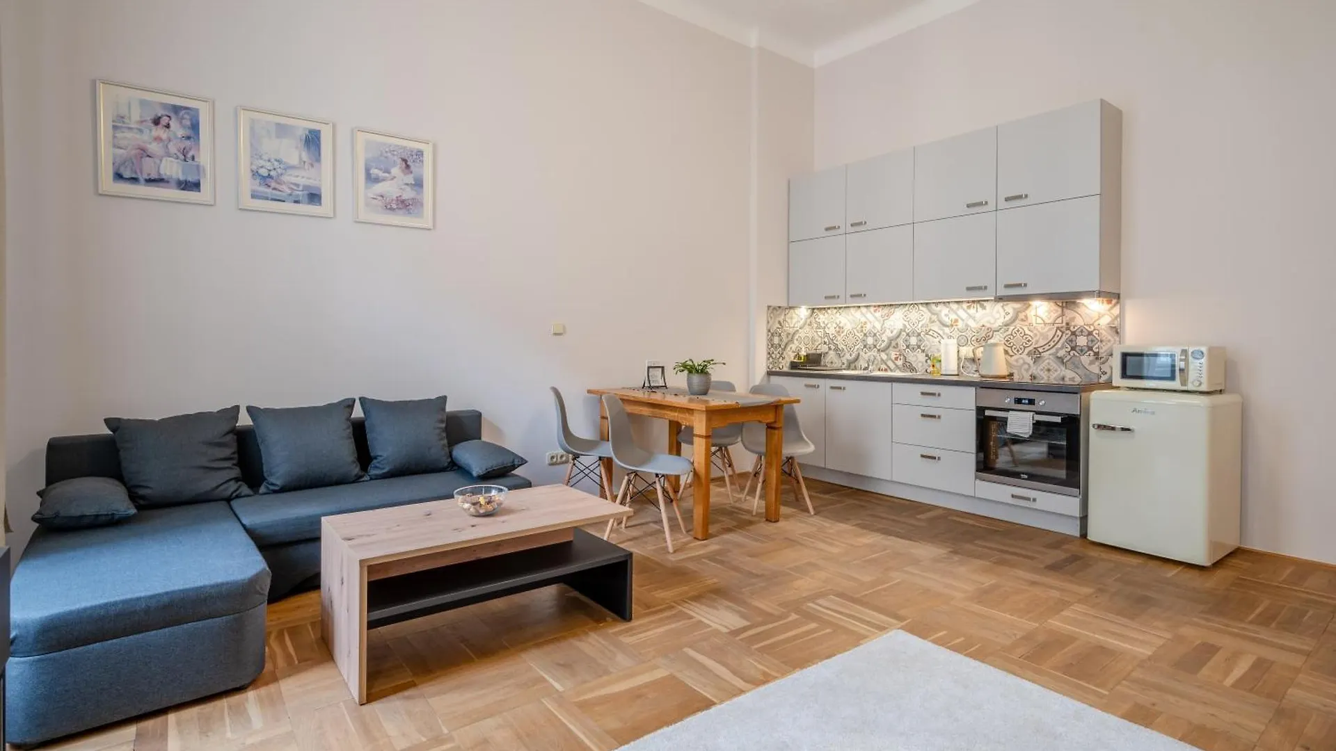 Apartment Palace Petrarca Prague