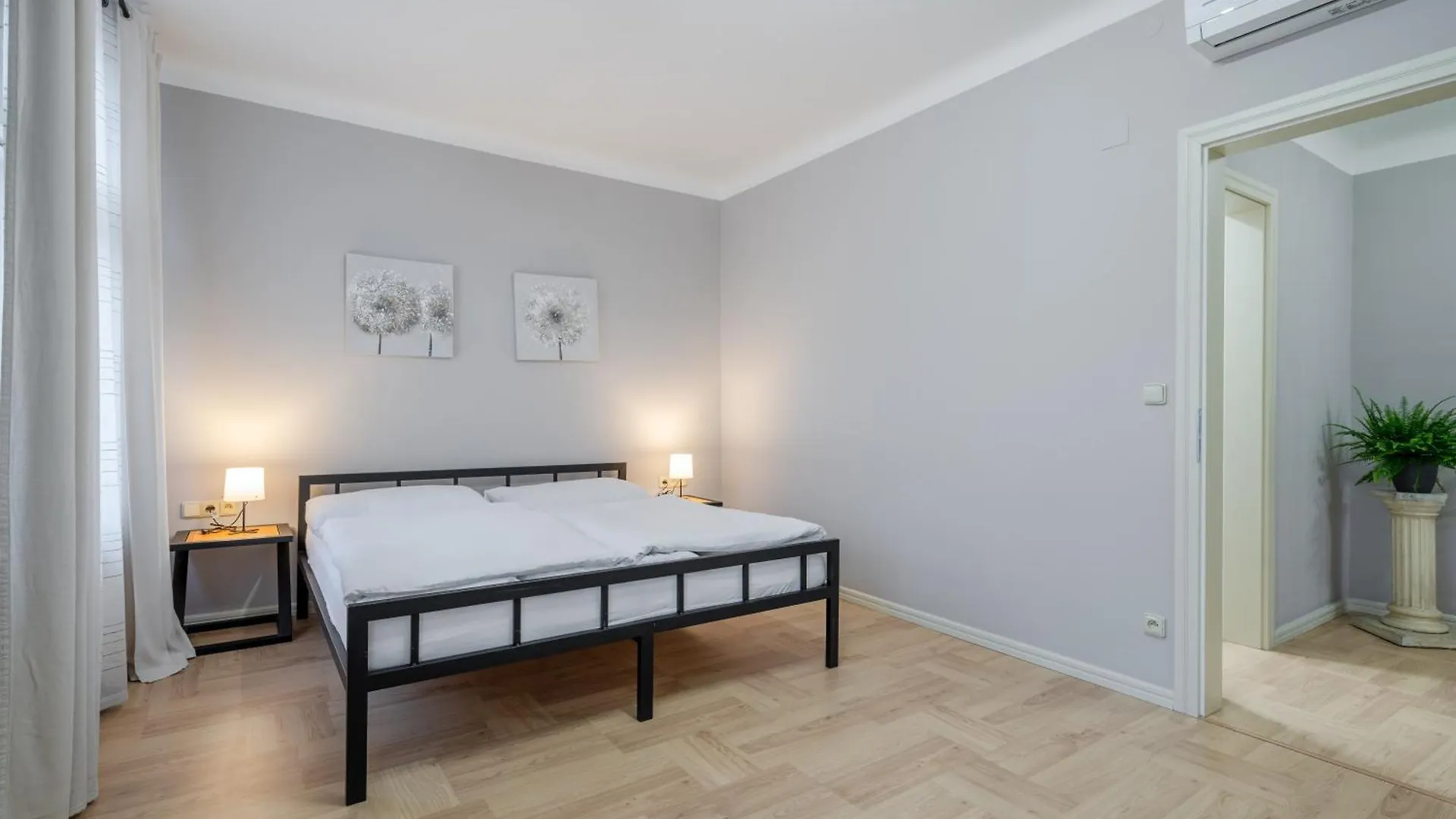 Palace Petrarca Prague Apartment