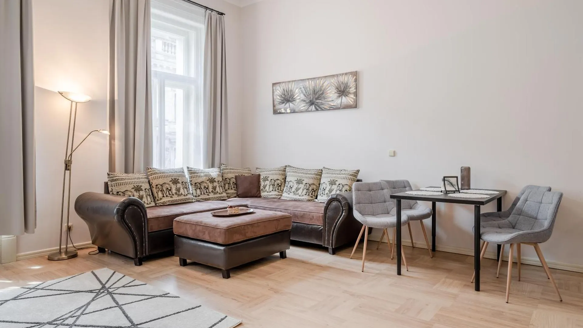 Apartment Palace Petrarca Prague