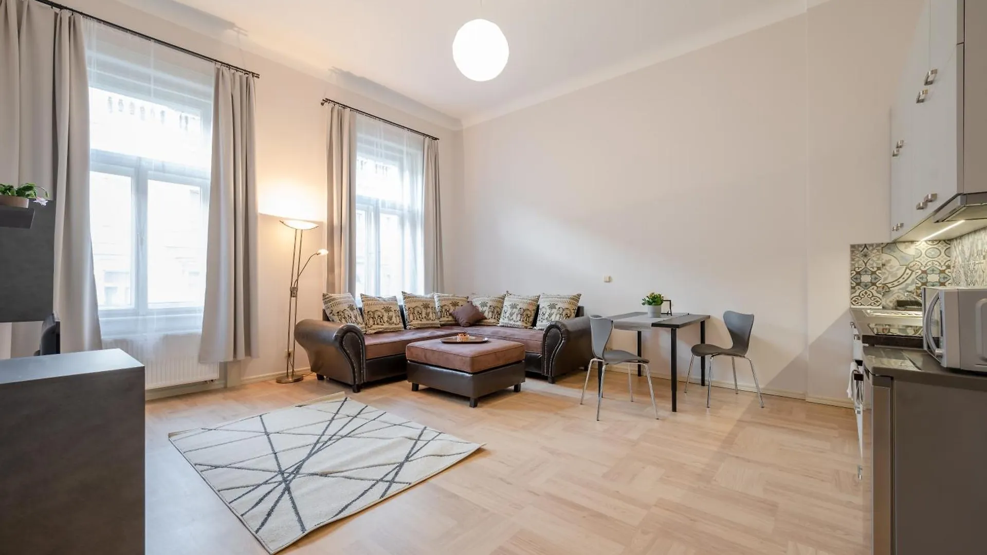 Palace Petrarca Prague Apartment